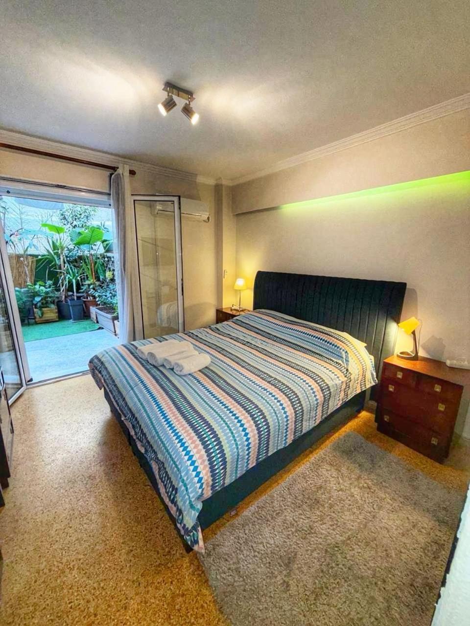 Modern Apartment In The Heart Of Athens Near Acropolis Kültér fotó
